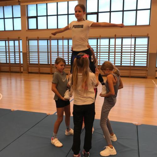 Cheerleading 1ab