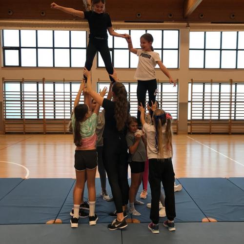 Cheerleading 1ab